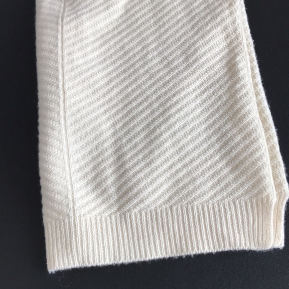 Vince wool and cashmere sweater - Picture 16 of 16